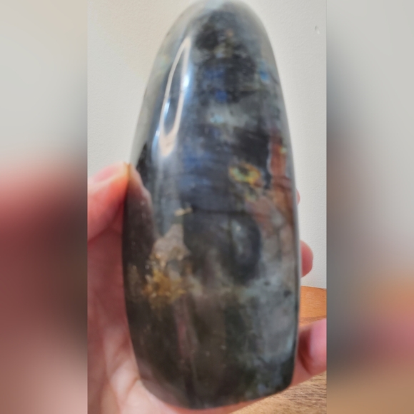 Labradorite Crystal Freeform 1.28 pounds - Picture 7 of 12